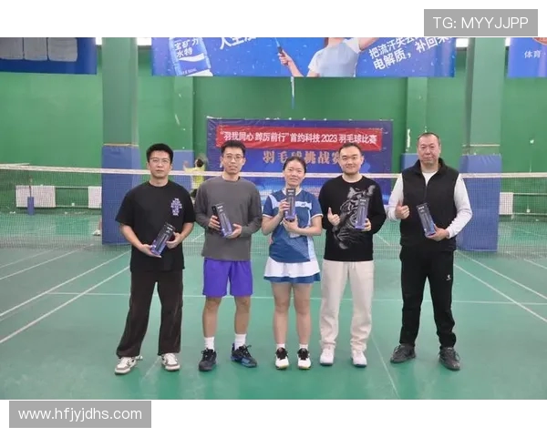 深圳羽毛球队团队协作引发热议争议背后的深层原因与影响分析 深圳羽毛球队团队协作引发热议争议背后的深层原因与影响分析