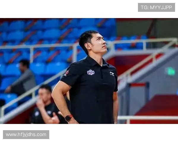 张庆鹏：从篮球场上的拼搏者到生活中的奋斗典范