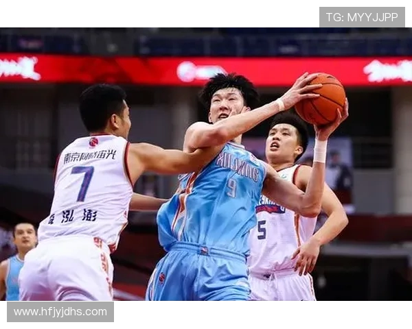 南京篮球队心理素质引发热议球迷对球队表现的看法与争论